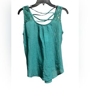 turquoise tank top with floral lace design